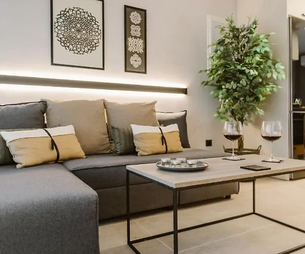 Manolis Loft Apartment, Rhodes Town