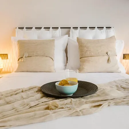 Manolis Loft Apartment, Rhodes Town * עיר רודוס