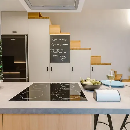 דירה Manolis Loft Apartment, Rhodes Town